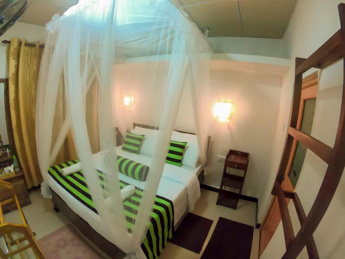 Ritz Inn Ella Zewnętrze zdjęcie